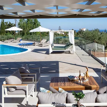 Βίλα Natura - With Private Heated Pool Tria Monastiria