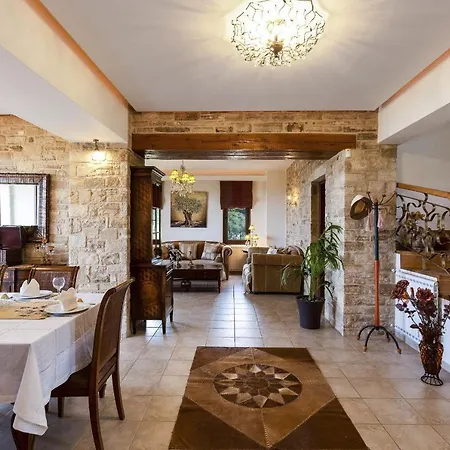 Βίλα Natura - With Private Heated Pool *