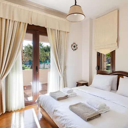 Natura - With Private Heated Pool